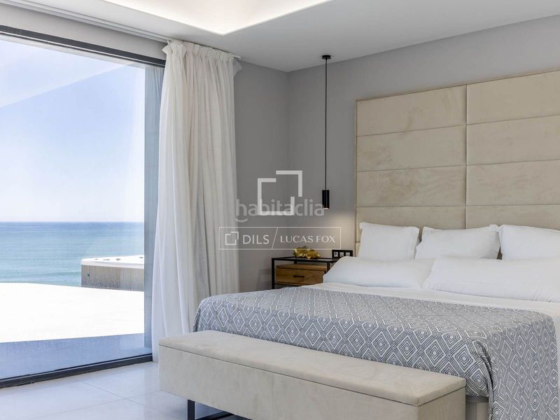 Foto f8da2ad5-d008-4283-8798-e498be4407a1. Xalet amb calefacció aparcament piscina a El Faro Cullera