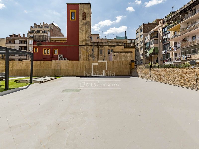 Foto 3001eda5-2b4b-4c9f-98e5-a4609ee39ab1. Pis a Sant Antoni Barcelona