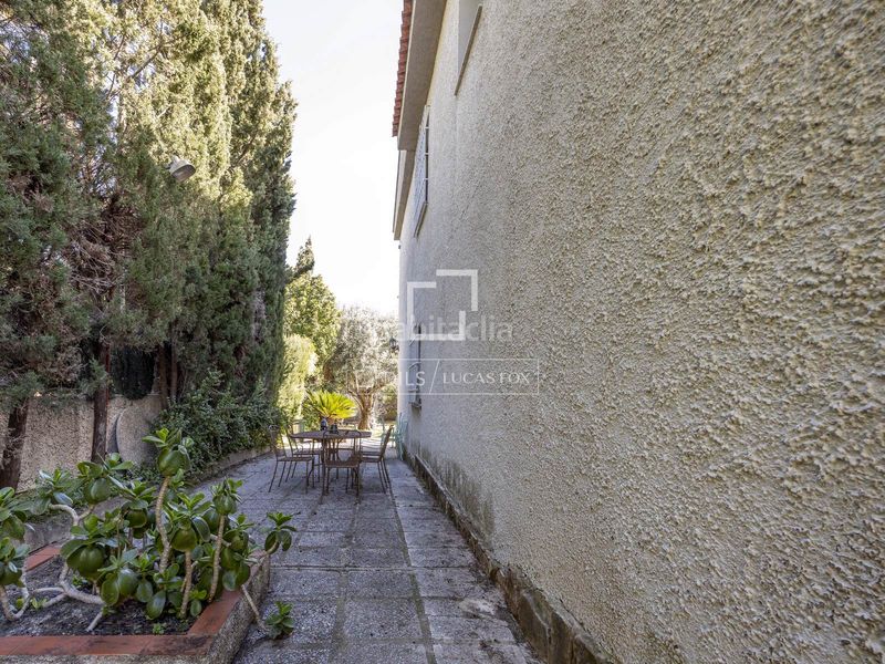 Foto 2e7d0365-7a59-40b2-9a3b-38d4fdd2eedc. Chalet with heating parking pool in Entrepinos Eliana (l´)