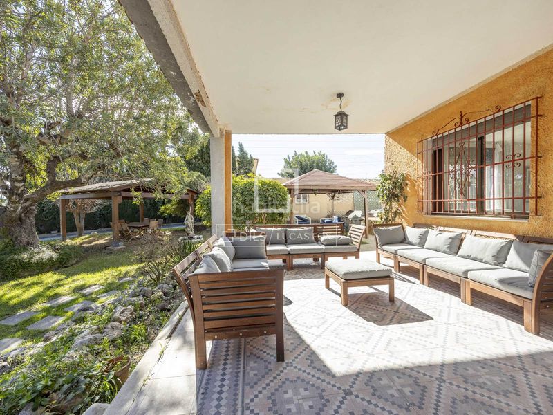 Foto 4413e070-65fe-449f-a0b4-cc7450fa9721. Chalet with heating parking pool in Entrepinos Eliana (l´)