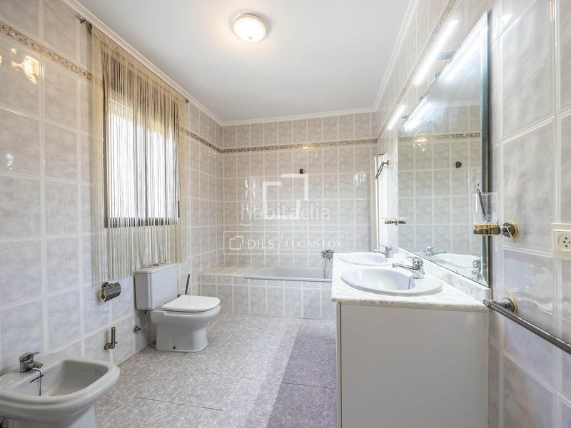 Foto 6ed0277f-a35f-4166-b504-9b0a5806f610. Chalet with heating parking pool in Entrepinos Eliana (l´)