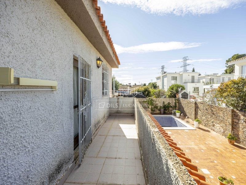 Foto df896318-bdfa-4c71-ab21-5dcdda9860f3. Chalet with heating parking pool in Entrepinos Eliana (l´)