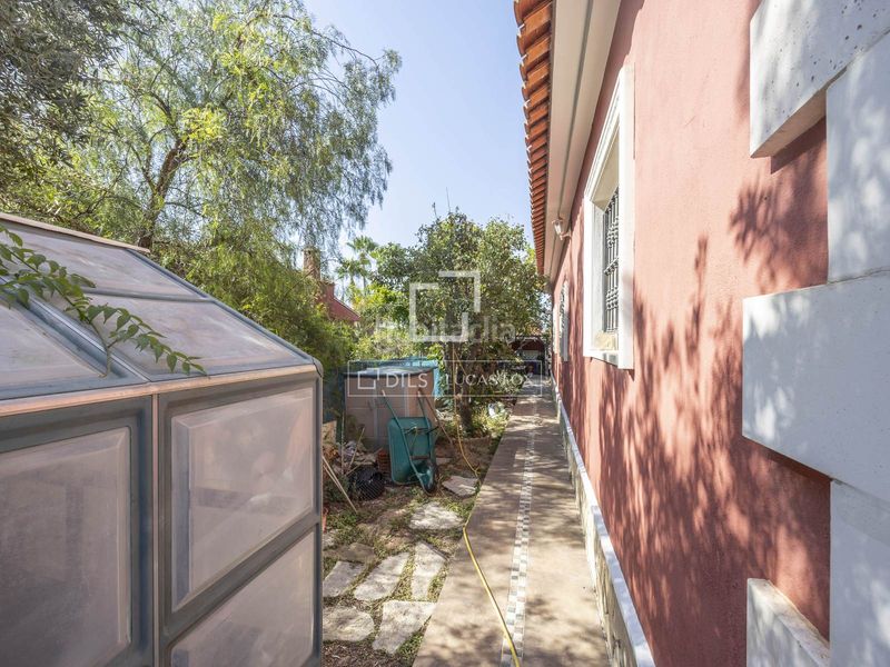 Foto e79fff26-40a3-42b3-bd25-dbbd634280ae. Xalet amb calefacció aparcament piscina a Núcleo Urbano Pobla de Vallbona (la)