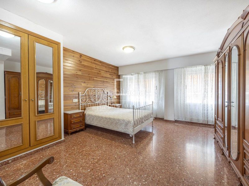 Foto a6ad646f-bc7b-410c-a869-41f85f5bc2d8. Pis amb aparcament a Aiora Valencia