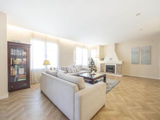 Flat in Sant Francesc. Piso en excelentes condiciones, recien reformado de 4 dormitorio