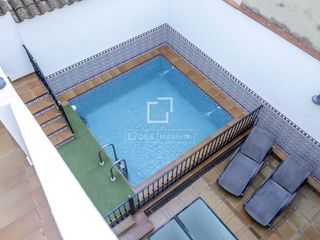 Chalet in Riba - roja de Túria. Casa de 5 dormitorios en venta en ribaroja de turia, valencia