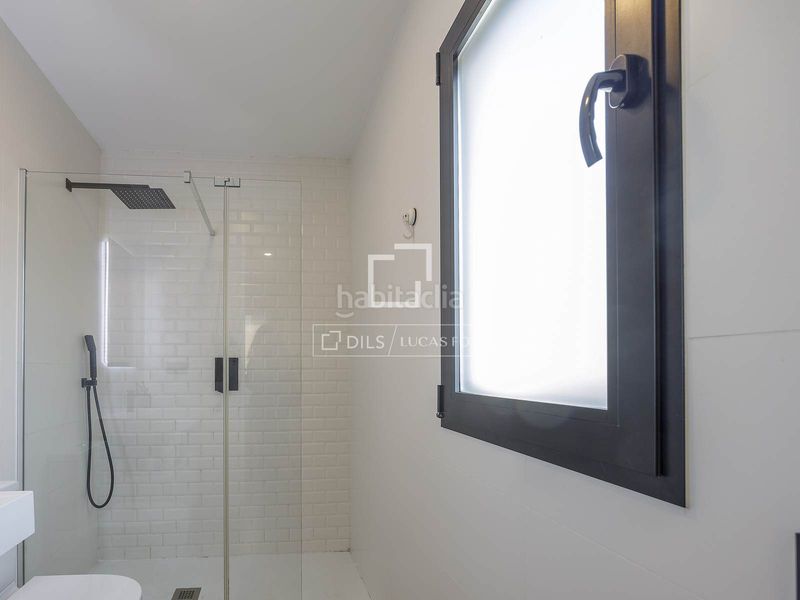 Foto c605db87-0302-4951-a8bc-1f150ad865c2. Xalet amb calefacció aparcament piscina a Godella