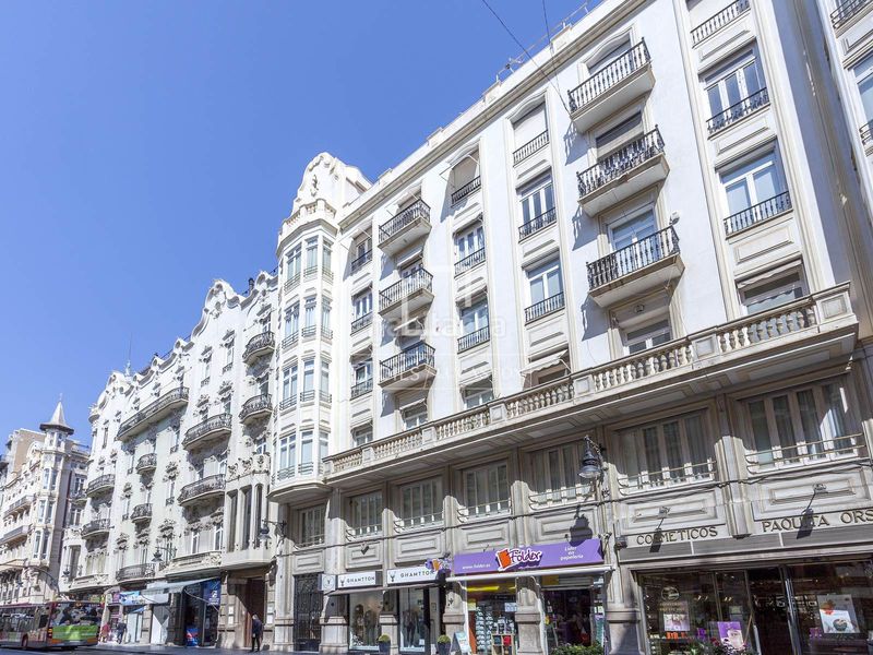 Foto c692c968-be71-42e9-8db8-6e5e60d5e9b4. Pis amb calefacció aparcament a La Xerea Valencia