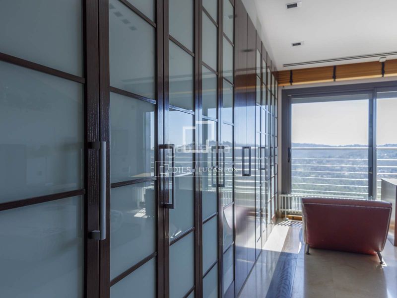 Foto 3dfc2268-ffcb-44fb-bbdf-481cba010f4a. Xalet amb calefacció aparcament piscina a Rocafort