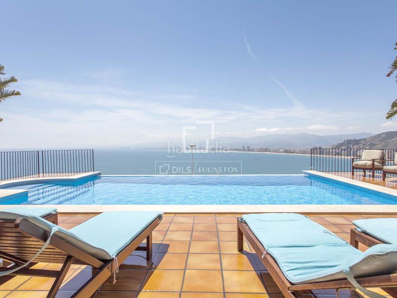 Foto dd120b47-4cbf-4221-988a-24605c6d69ec. Xalet amb aparcament piscina a El Faro Cullera