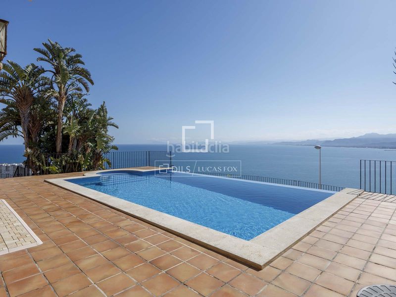 Foto e18bae5a-7030-4b5e-9ace-d27e2d8be2a1. Xalet amb aparcament piscina a El Faro Cullera