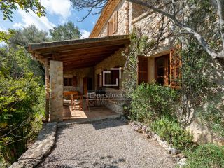 Lloguer Masia a Mancor de la Vall. Encantadora finca rústica de alquiler temporal en mancor de la v