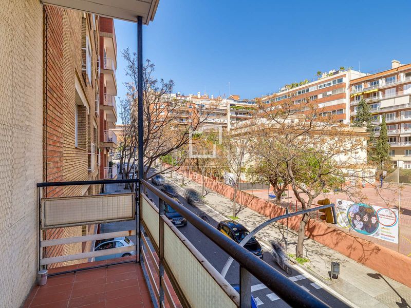 Foto de7dac6b-6172-40c3-abb1-37a6c72982e3. Pis amb aparcament a Sant Gervasi - Galvany Barcelona