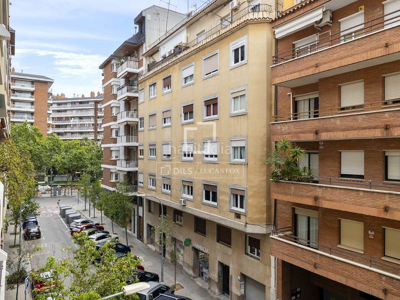 Foto be54a7cf-80a9-4246-b2d0-ed6e380305cc. Pis amb aparcament a Barri de les Corts Barcelona