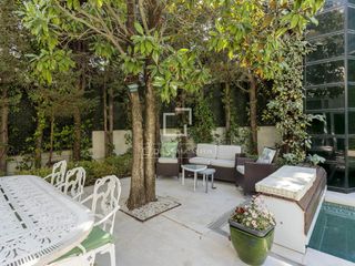 Chalet en Conde Orgaz - Piovera. Casa de 6 dormitorios en venta en piovera, madrid