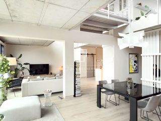 Loft in Zona Industrial. Exclusivo loft en venta con terraza de 29m2 próximo al soto de l