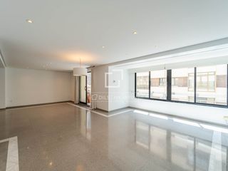 Affitto Appartamento in El Pla del Remei. Distinguido piso reformado con un gran salón, excelente distribu
