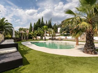 Xalet a Colonia. Casa de 5 dormitorios en venta en torrelodones, madrid