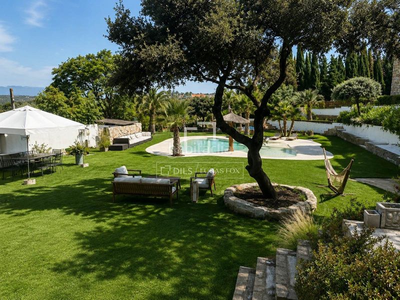 Foto 5e0f7f77-afb9-4765-877f-b285ff57b9fe. Xalet amb aparcament piscina a El Gasco Torrelodones