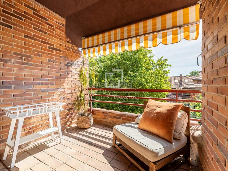 Foto 4d151d32-b295-4605-90bb-7b5d04cc01bd. Chalet casa adosada de 6 dormitorios con jardín en venta , madrid en Majadahonda
