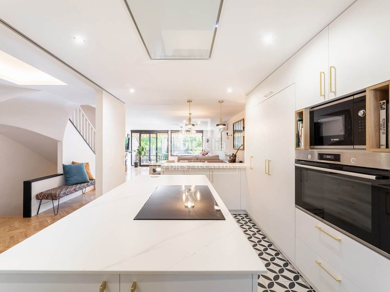 Foto 91391544-c2d4-463b-8957-2bc5c3e8f62a. Chalet casa adosada de 6 dormitorios con jardín en venta , madrid en Majadahonda