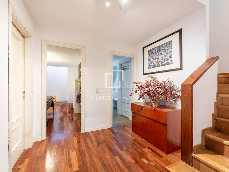 Foto fe6ac115-0564-472a-b8b6-fce5058bc621. Chalet casa adosada de 6 dormitorios con jardín en venta , madrid en Majadahonda