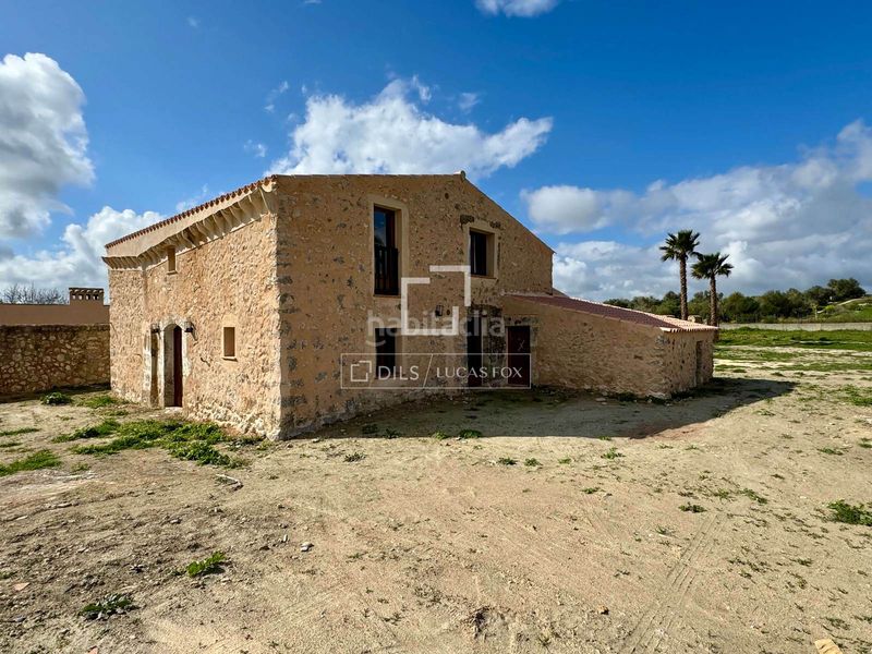 Foto c3ef141c-cde3-4396-81e4-fa5a76befa51. Masia a Llubí