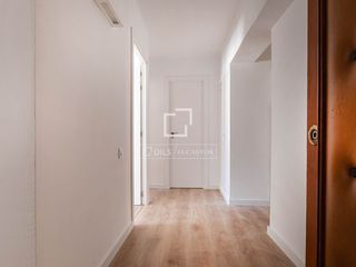 Affitto Appartamento in El Fortí. Disponible piso en excelentes condiciones de 3 dormitorios en al
