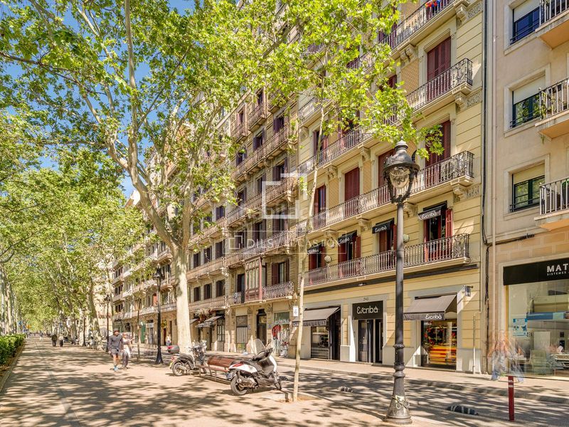Foto abebdb67-0bc5-4df9-97ee-84535da7e731. Pis amb calefacció a Sant Antoni Barcelona
