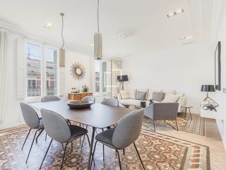 Pis a L´Antiga Esquerra de l´Eixample. Piso en excelentes condiciones de 3 dormitorios en venta en eixa