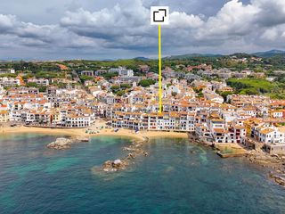 Chalet à Calella de Palafrugell. Exclusiva casa en primera línea de mar en calella de palafrugell