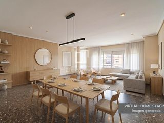 Appartement à Russafa. Apartamento de 4 dormitorios en venta en ruzafa, valencia