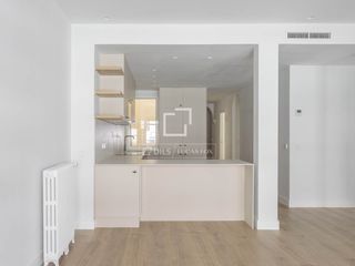 Alquiler Piso en Recoletos. Piso en excelentes condiciones de 3 dormitorios en alquiler en r