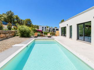 Chalet à Mas Alba. Casa en excelentes condiciones de 4 dormitorios con 70m terraza