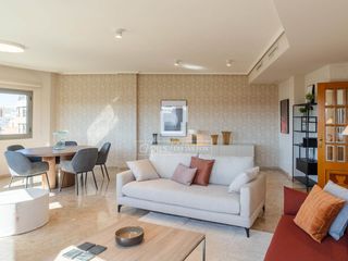 Affitto Appartamento in Mestalla. Vivienda exclusiva en alquiler  con vistas abiertas al jardín de