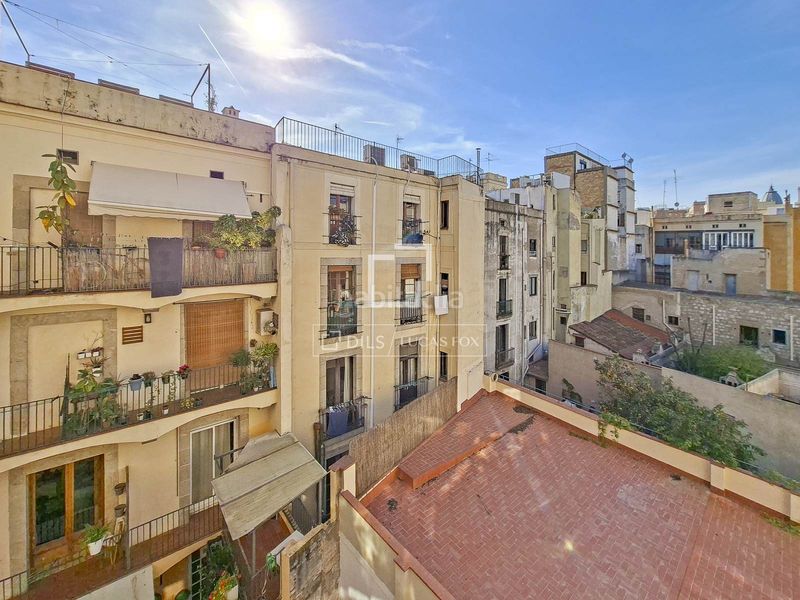Foto bc5eebde-12d7-4106-822b-c9e04db65846. Pis a Gòtic Barcelona