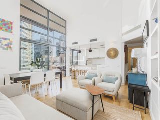 Piso en Diagonal Mar i el Front Marítim del Poblenou. Piso excelentes de 3 dormitorios con 20m terraza en venta en dia