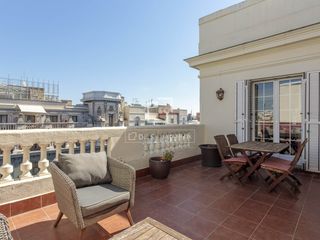 Affitto Attico in Almagro. Ático en excelentes condiciones de 4 dormitorios con terraza de