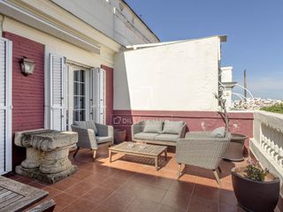 Miete Dachwohnung in Almagro. Ático en excelentes condiciones de 4 dormitorios con terraza de