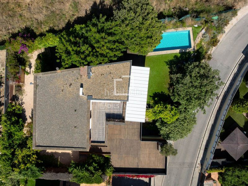 Foto 7ef2d955-de86-4969-8a9a-a640ae8f202c. Xalet amb calefacció aparcament piscina a Teià