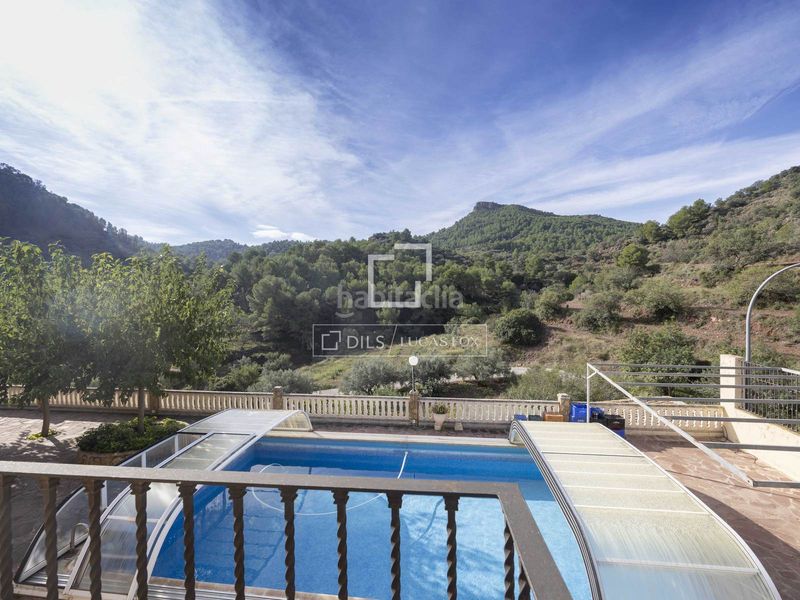 Foto 18d12e37-d648-4055-b86b-328b1dcd36b5. Xalet amb calefacció aparcament piscina a Segart