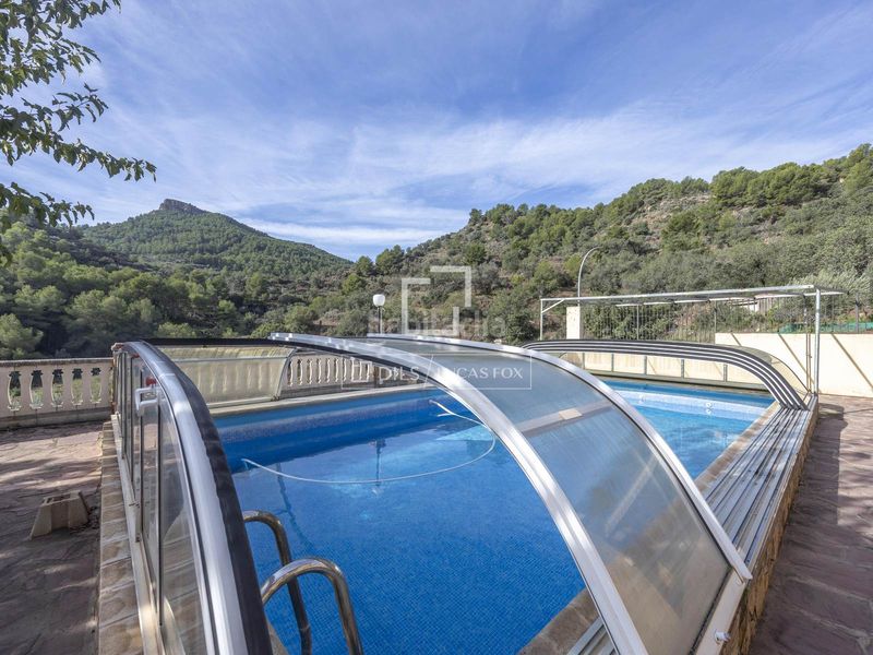 Foto 4308491a-8418-45a7-84f1-5f2142357b92. Xalet amb calefacció aparcament piscina a Segart