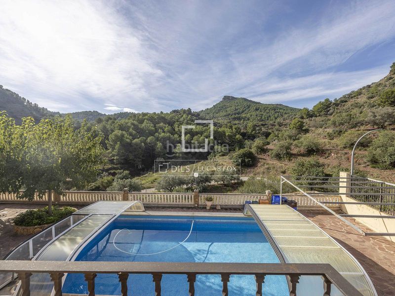 Foto 8a03b695-27ac-481e-958e-daafe08d2b41. Xalet amb calefacció aparcament piscina a Segart