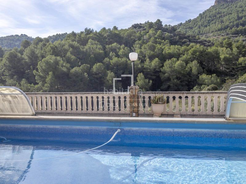 Foto 929c7fb0-8776-49cc-bc70-8fcde82f50f9. Xalet amb calefacció aparcament piscina a Segart