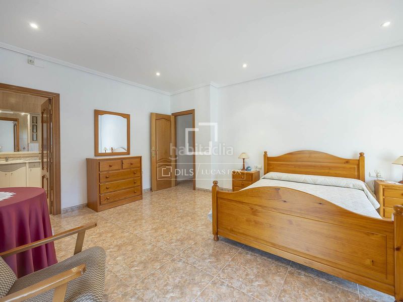 Foto f322f18a-7428-4af0-b8b6-c58950f31638. Xalet amb calefacció aparcament piscina a Segart