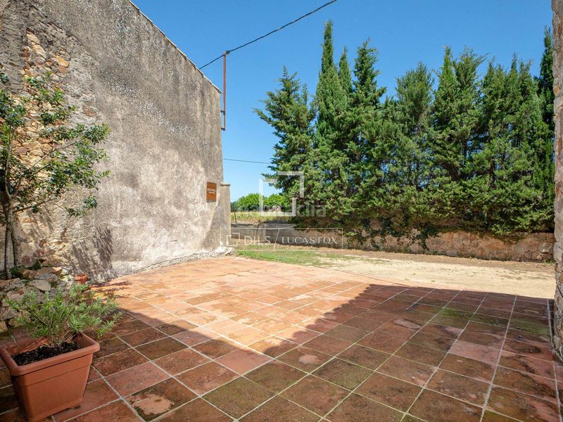 Foto 18f5a06f-c686-4e25-8ddd-3b55909e1294. Masia amb calefacció piscina a Llagostera