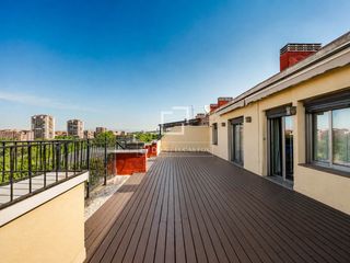 Penthouse in Imperial. Ático de 3 dormitorios en venta en arganzuela, madrid