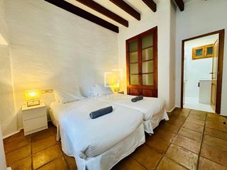 Lloguer Pis a Dalt Vila-La Marina. Apartamento zona vara de rey, puerto de ibiza , 1 dormitorio . a
