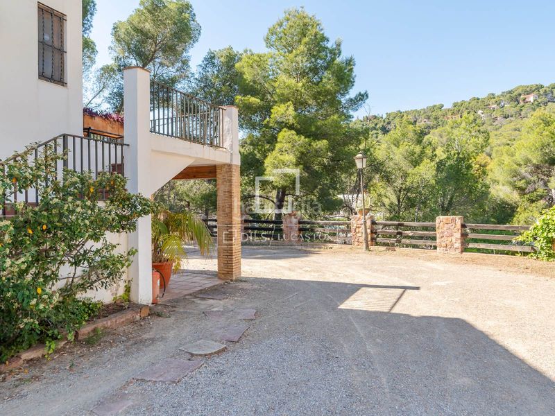 Foto 4f5a0206-da80-48aa-98b3-03f9b7b51977. Chalet mit heizung parking pool in Monteamor-La Carrasca-El Peucal Náquera