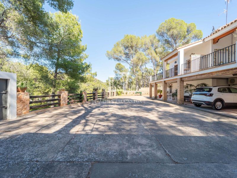 Foto d974ce1c-000f-4628-96d9-24bfb606effa. Chalet mit heizung parking pool in Monteamor-La Carrasca-El Peucal Náquera